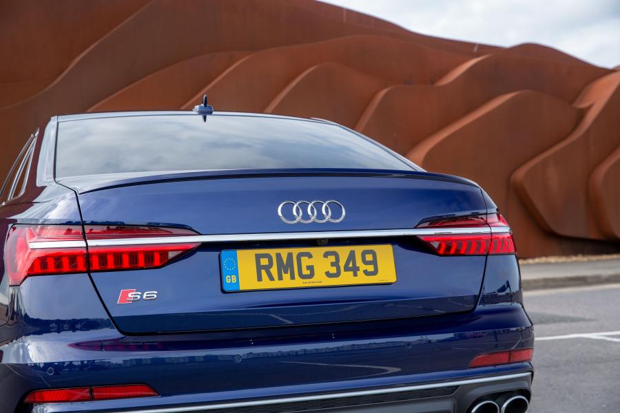 Детали экстерьера Audi S6 Sedan TDI (C8) 2019 года  (UK) (фото 7 из 40)